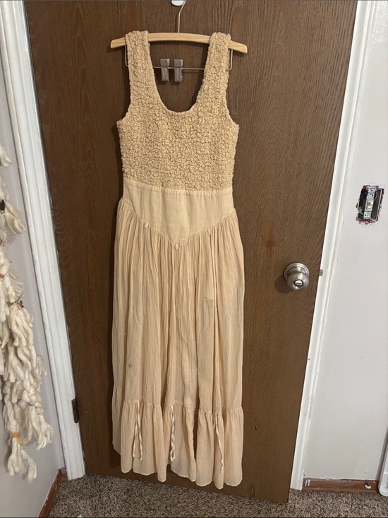 Free People Dresses & Skirts - Free People Cream Textured Bodice Maxi Dress